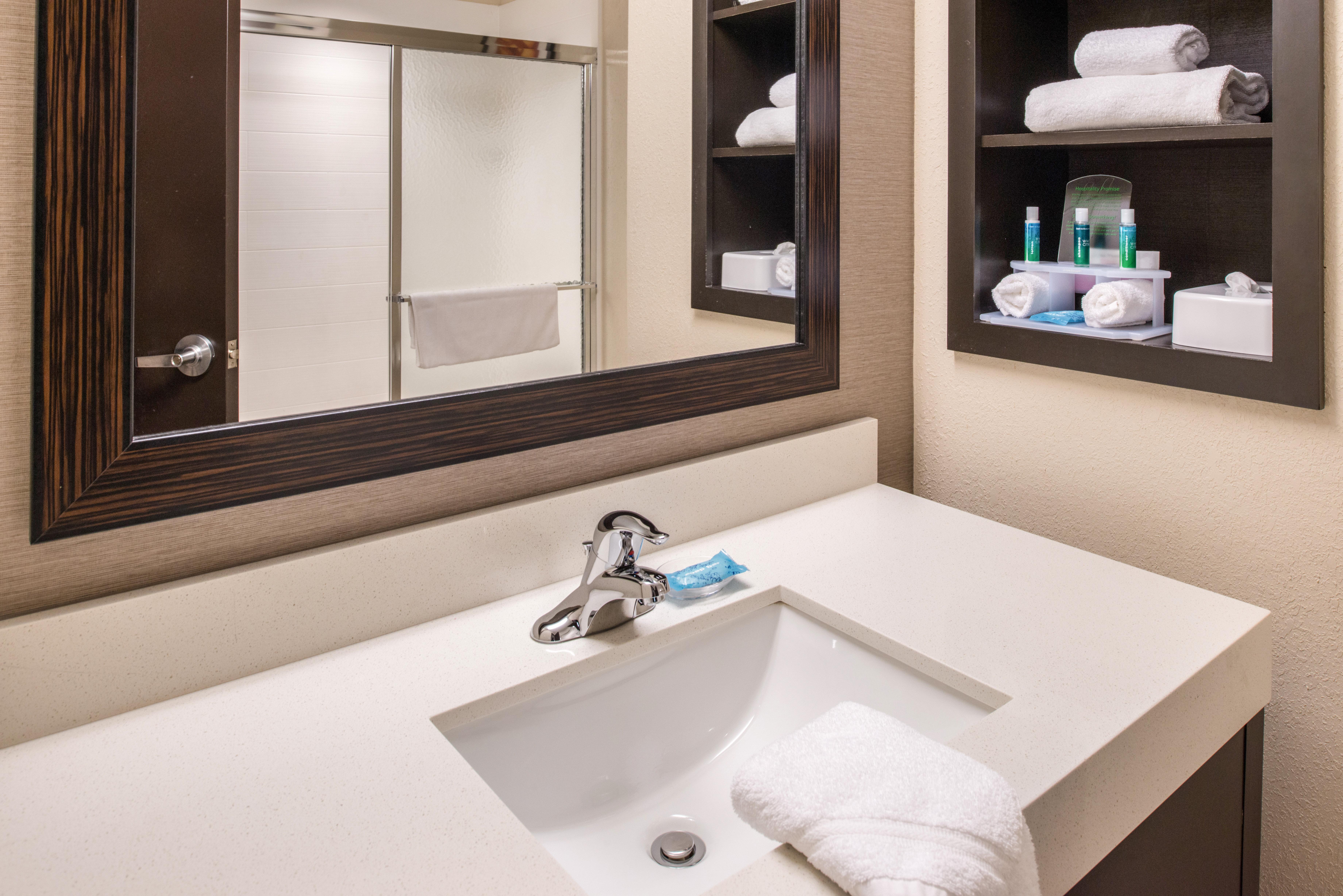 Holiday Inn Express & Suites Monroe By Ihg Екстериор снимка