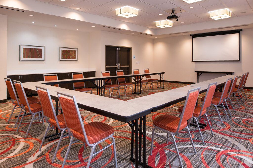 Holiday Inn Express & Suites Monroe By Ihg Екстериор снимка