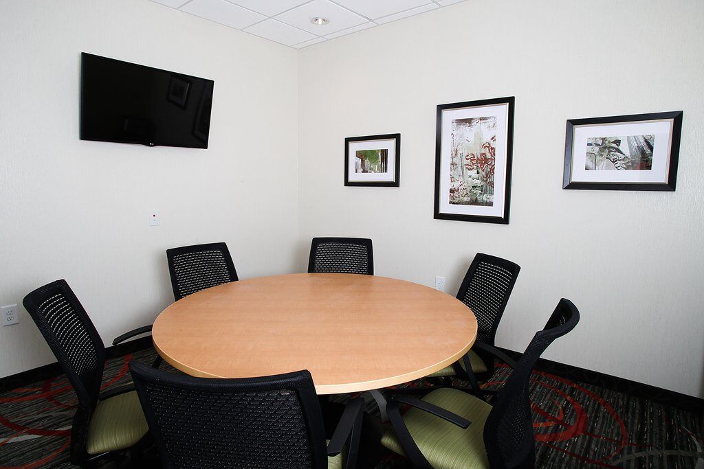 Holiday Inn Express & Suites Monroe By Ihg Екстериор снимка